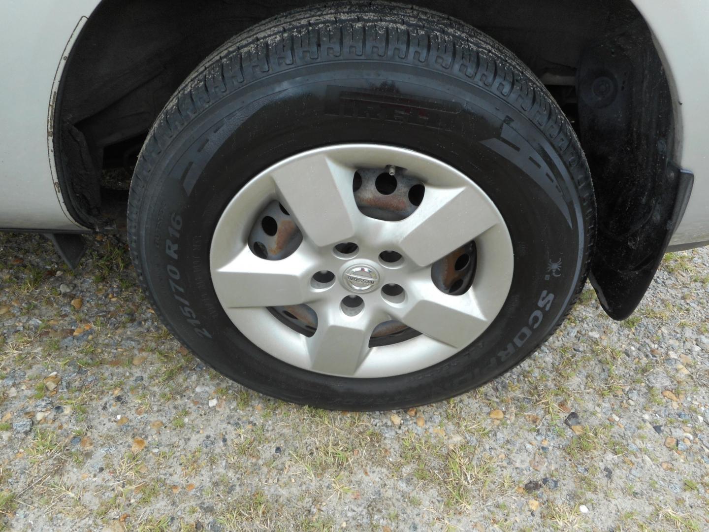 2014 Gray Nissan Rogue (JN8AS5MV4EW) , located at 2553 Airline Blvd, Portsmouth, VA, 23701, (757) 488-8331, 36.813889, -76.357597 - Photo#8